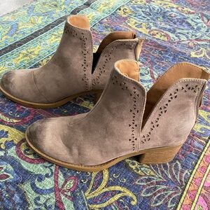 Chic Women's Taupe Suede Ankle Booties with zip back and 2” heel